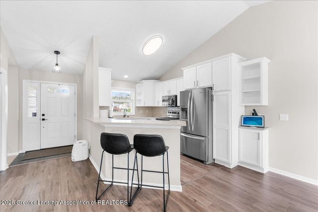 10114 Roblyn Circle, Dimondale, MI 48821