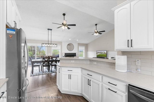 10114 Roblyn Circle, Dimondale, MI 48821