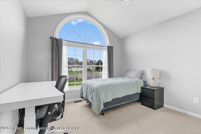 10114 Roblyn Circle, Dimondale, MI 48821