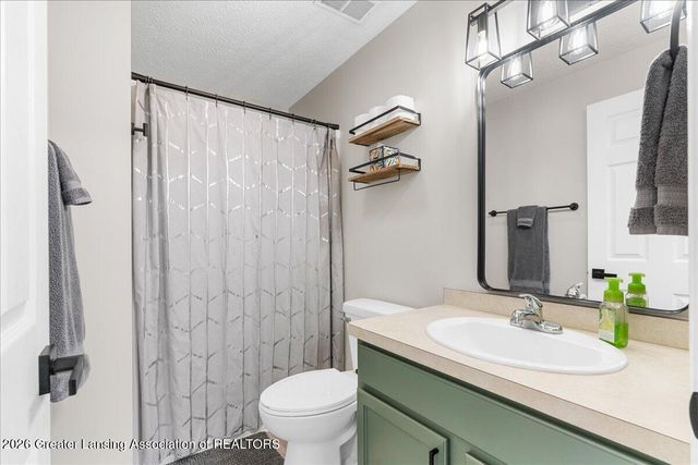 10114 Roblyn Circle, Dimondale, MI 48821
