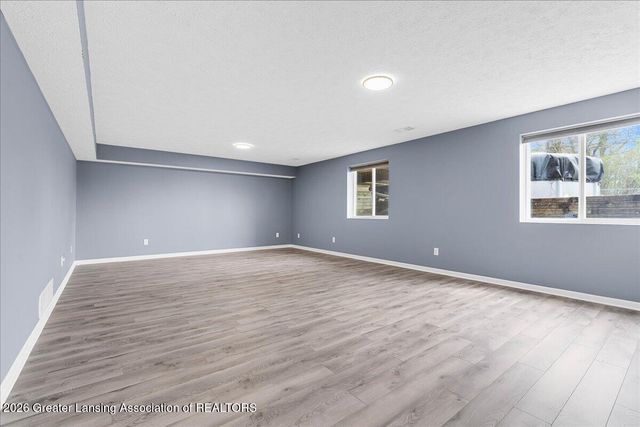 10114 Roblyn Circle, Dimondale, MI 48821