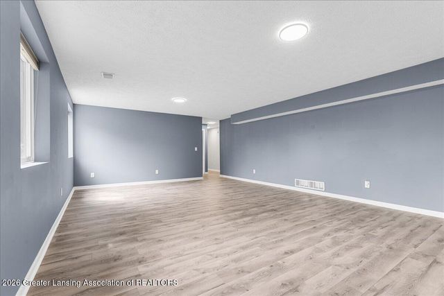 10114 Roblyn Circle, Dimondale, MI 48821
