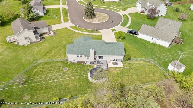 10114 Roblyn Circle, Dimondale, MI 48821
