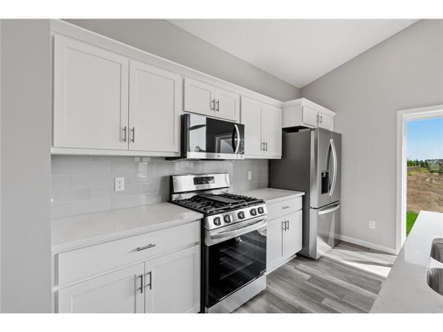 987 Willow Glen Avenue, Somerset, WI 54025