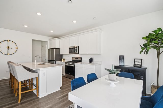 2424 Semillon Street, Oswego, IL 60543