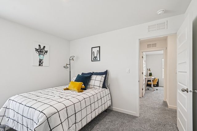 2424 Semillon Street, Oswego, IL 60543