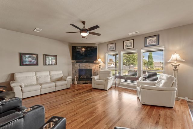 20211 E 41st Street S, Broken Arrow, OK 74014