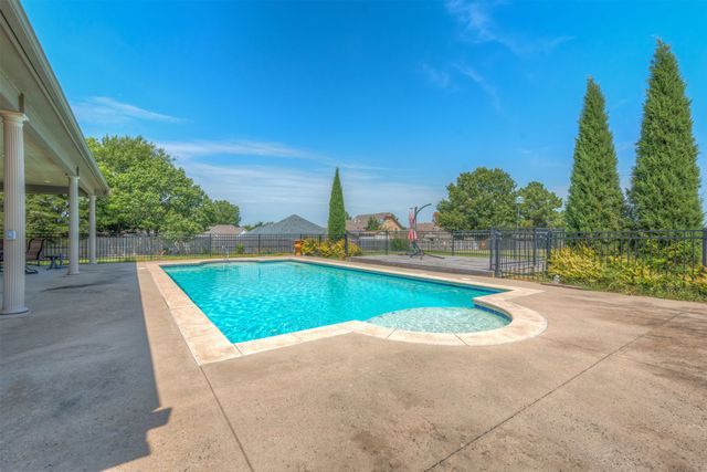 20211 E 41st Street S, Broken Arrow, OK 74014