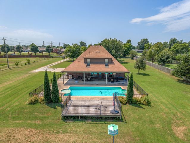 20211 E 41st Street S, Broken Arrow, OK 74014