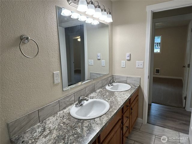 7812 Greenridge Street SW, Olympia, WA 98512