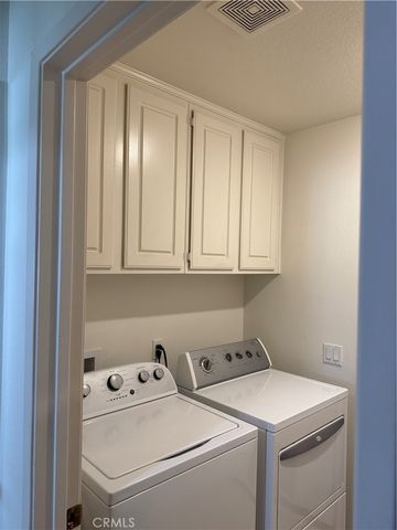 32380 Giverny CT, Winchester, CA 92596