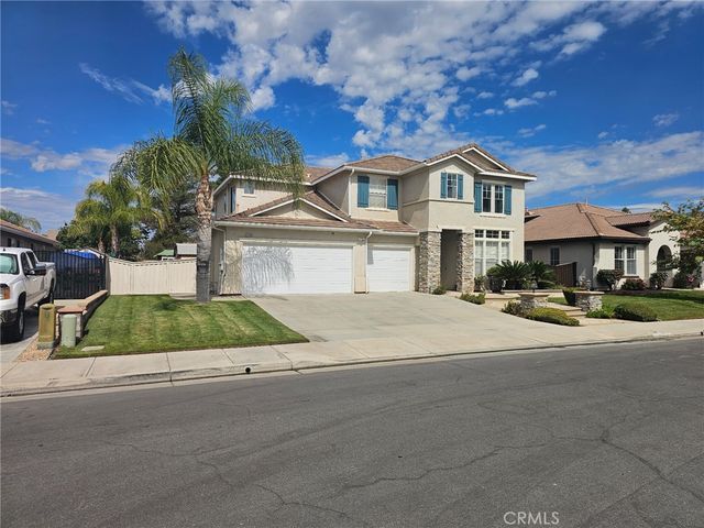 32380 Giverny CT, Winchester, CA 92596