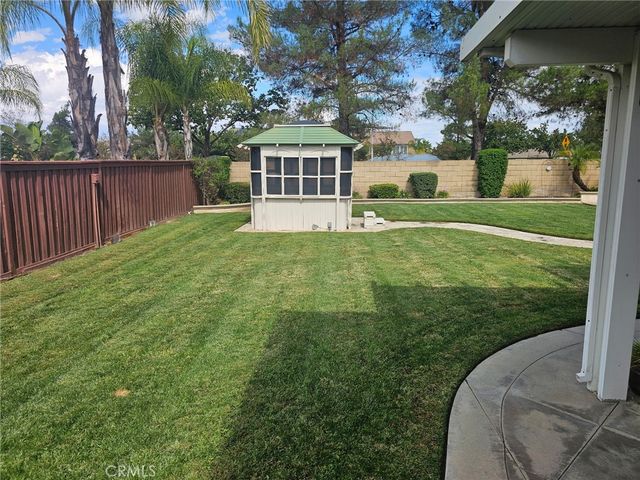 32380 Giverny CT, Winchester, CA 92596