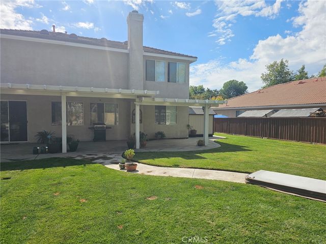 32380 Giverny CT, Winchester, CA 92596