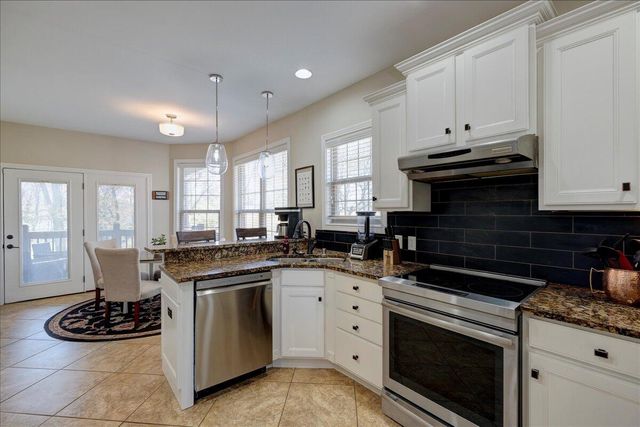 125 Buena Vista Drive, Frankfort, KY 40601