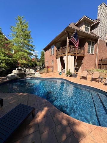 125 Buena Vista Drive, Frankfort, KY 40601