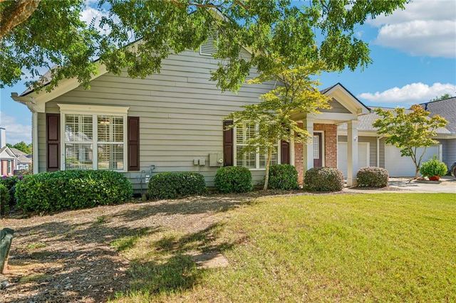 953 Camry Circle, Dallas, GA 30157