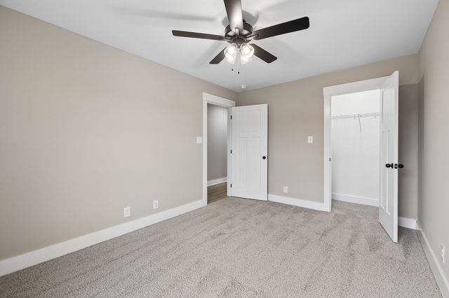 216 Billy Goat Ct, Clarksville, TN 37040