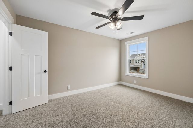 216 Billy Goat Ct, Clarksville, TN 37040