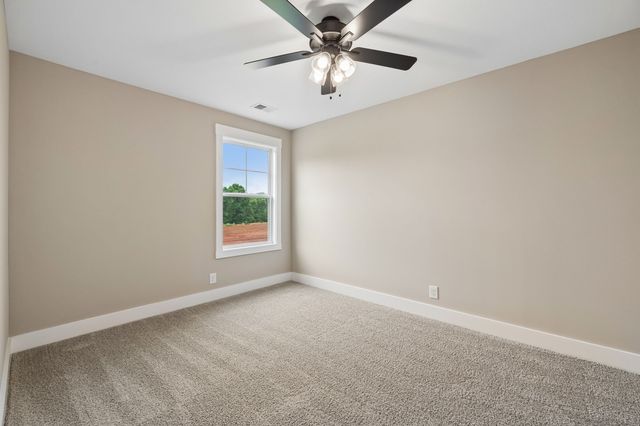 216 Billy Goat Ct, Clarksville, TN 37040