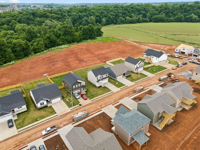 216 Billy Goat Ct, Clarksville, TN 37040