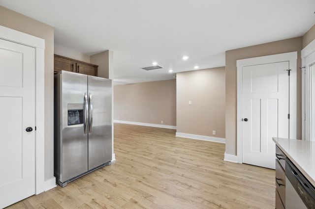 216 Billy Goat Ct, Clarksville, TN 37040