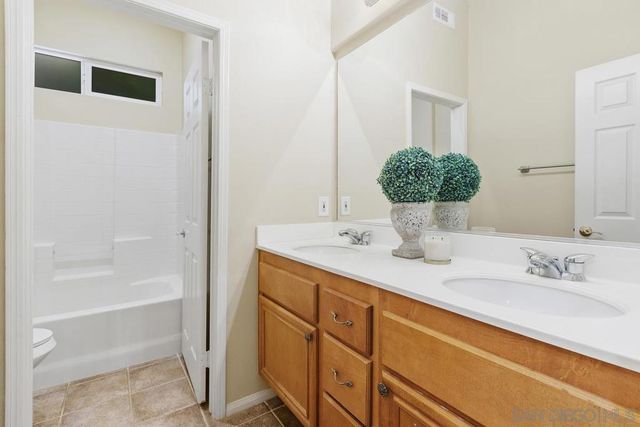 31986 CALLE BALAREZA, Temecula, CA 92592