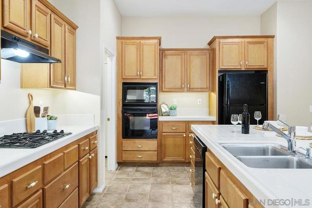 31986 CALLE BALAREZA, Temecula, CA 92592
