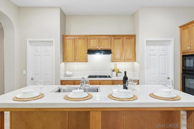 31986 CALLE BALAREZA, Temecula, CA 92592