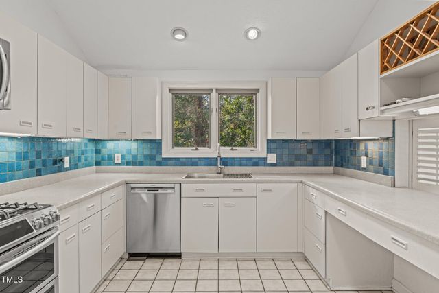 232 Lakeview Drive, Sanford, NC 27332