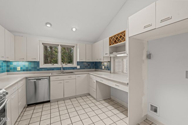 232 Lakeview Drive, Sanford, NC 27332