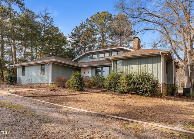 232 Lakeview Drive, Sanford, NC 27332