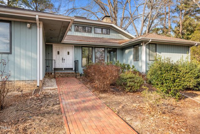 232 Lakeview Drive, Sanford, NC 27332