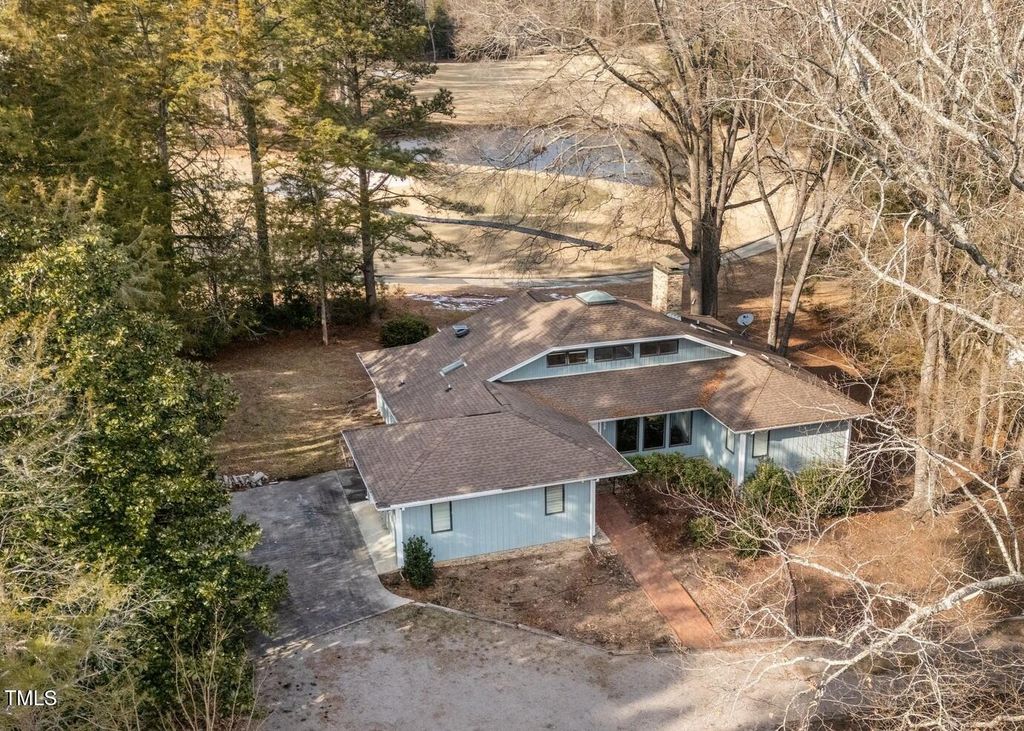 232 Lakeview Drive, Sanford, NC 27332