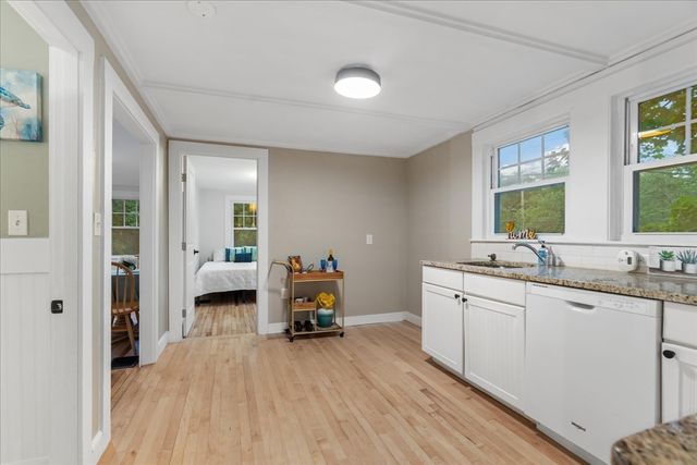 19 Bennett St, Wrentham, MA 02093