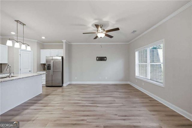 4816 Kittle Way, Lilburn, GA 30047