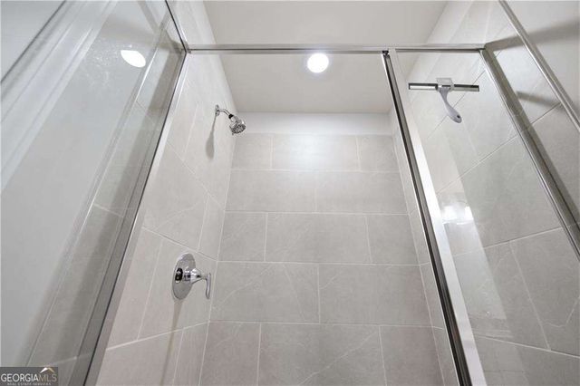 4816 Kittle Way, Lilburn, GA 30047