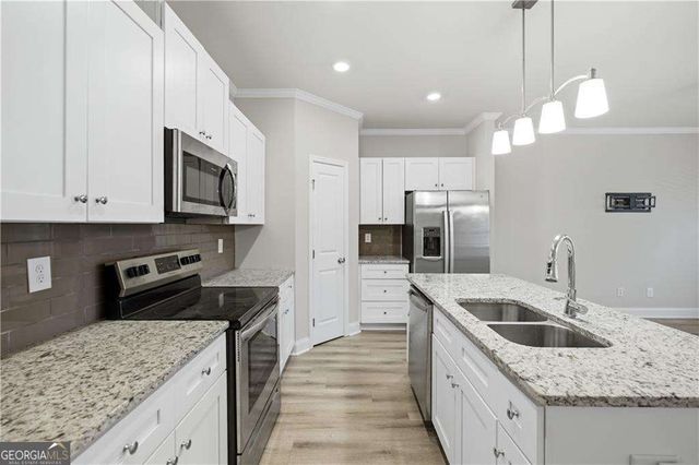 4816 Kittle Way, Lilburn, GA 30047