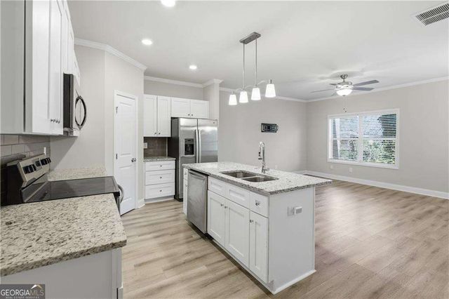 4816 Kittle Way, Lilburn, GA 30047