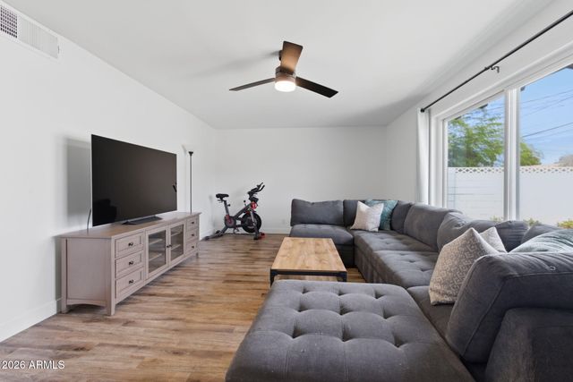 6432 E VIRGINIA Avenue, Scottsdale, AZ 85257