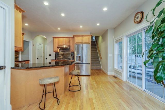 5 Glastombury Drive, Sandown, NH 03873