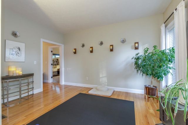 5 Glastombury Drive, Sandown, NH 03873
