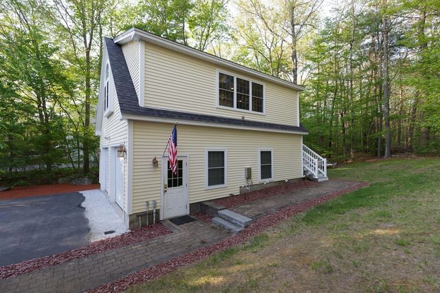 5 Glastombury Drive, Sandown, NH 03873