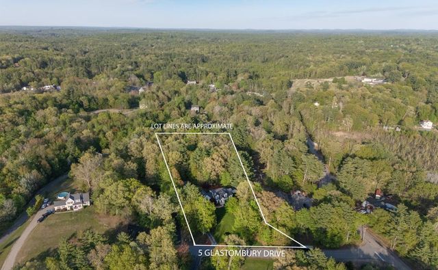 5 Glastombury Drive, Sandown, NH 03873