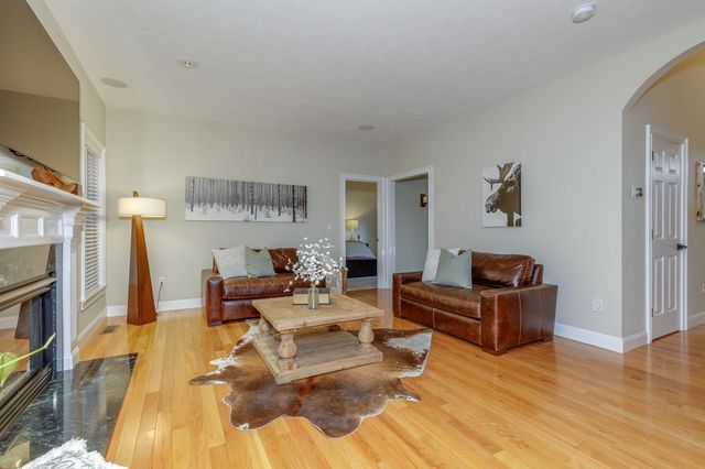5 Glastombury Drive, Sandown, NH 03873