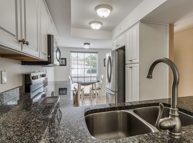 5242 WEDGEWOOD LANE 62, Sarasota, FL 34235