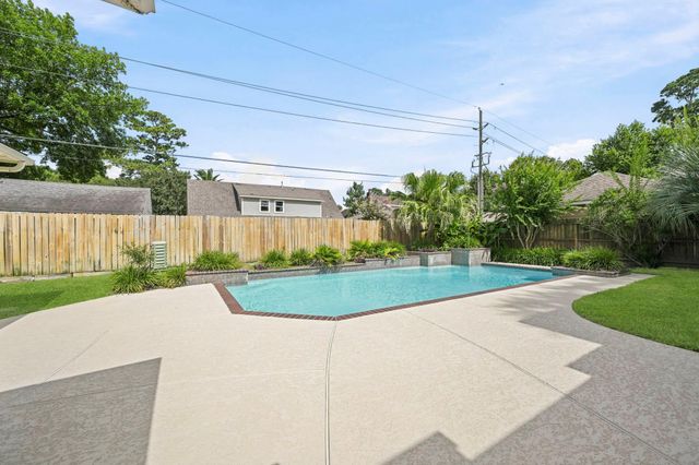 19930 Hickory Wind Drive, Humble, TX 77346