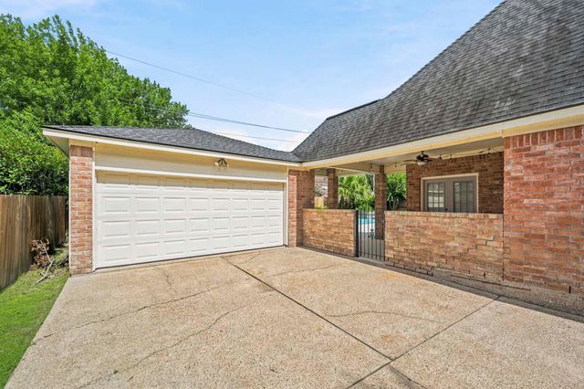 19930 Hickory Wind Drive, Humble, TX 77346