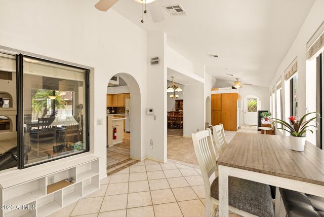 6248 W GRANDVIEW Road, Glendale, AZ 85306