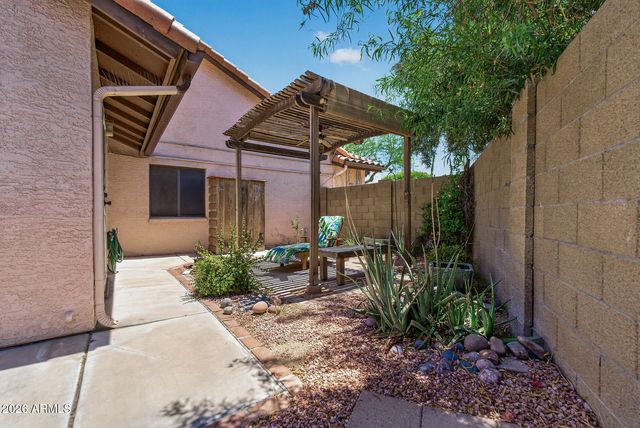 6248 W GRANDVIEW Road, Glendale, AZ 85306